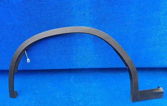 BMW X3 G01 Front arch trim 7400671