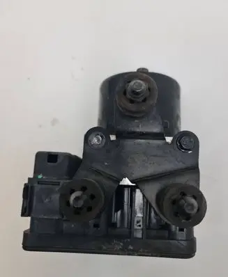 Volkswagen Golf Plus ABS Pump 1K0907379Q 00005305F3 10096003553