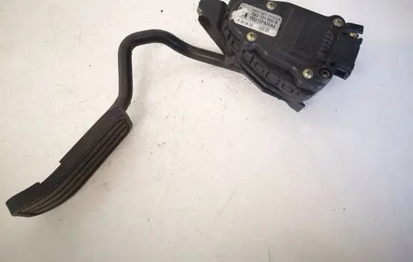 Volkswagen Sharan Accelerator throttle pedal 7M3721603B