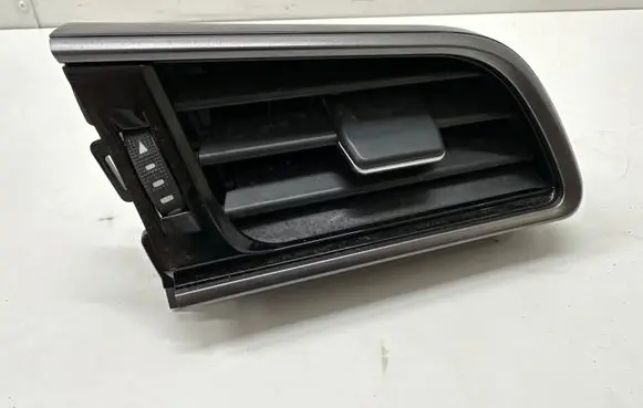 Toyota Camry VIII XV70 Dashboard side air vent grill/cover trim 5565033450