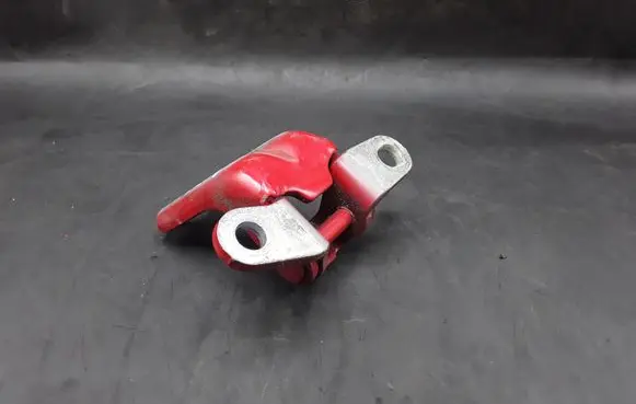 SsangYong Tivoli Front door upper hinge A075929