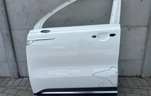 KIA Sorento IV Front door