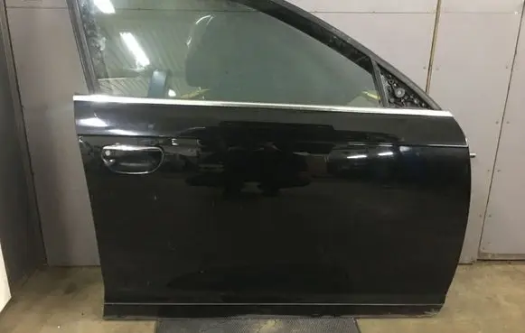 Audi A6 S6 C6 4F Front door