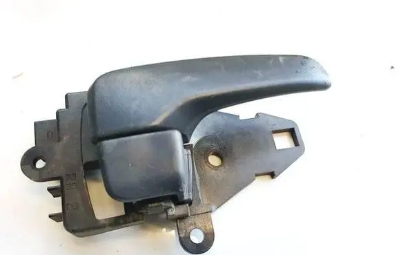 Mitsubishi Outlander Front door interior handle MN105360