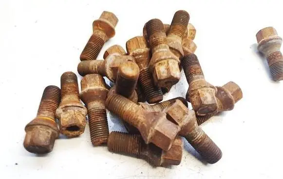 Audi A6 S6 C4 4A Nuts/bolts 