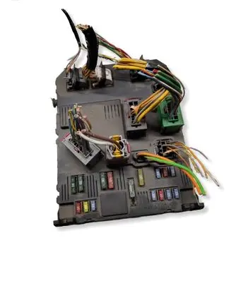 Citroen Berlingo Fuse module S118085320