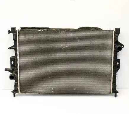 Volvo V40 Coolant radiator 31319064