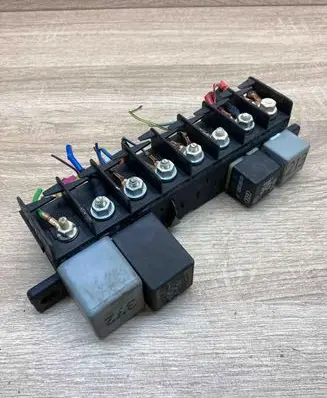 Audi A4 S4 B5 8D Other relay 4A0941822 896046USED