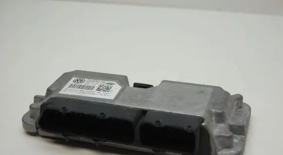 Volkswagen Polo V 6R Engine control unit/module 03C906014H