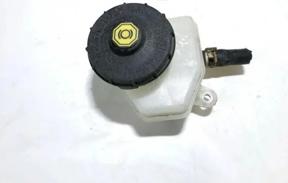 Honda Jazz Brake fluid reservoir 