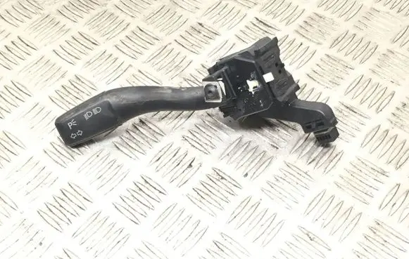 Audi A3 S3 8P Indicator stalk 8P0953513A 01103600 CZK03