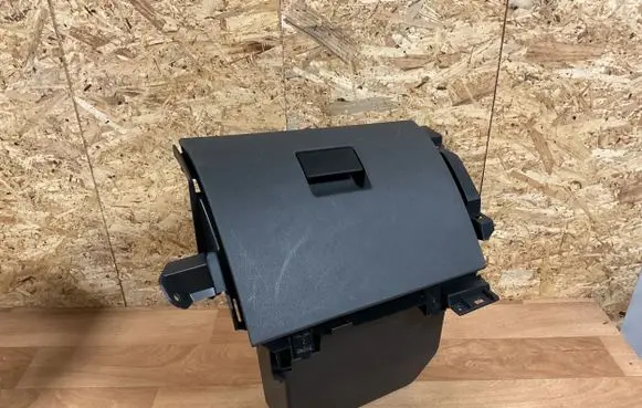 Ford Focus C-MAX Glove box 3M51R06008AW C88RA 2837