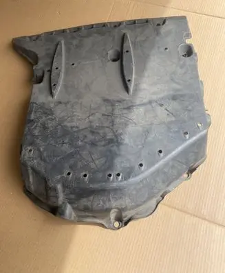 Lexus GS 250 350 300H 450H Engine splash shield/under tray 5839830080