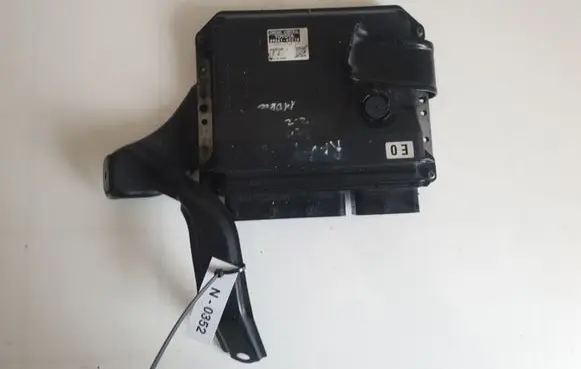 Toyota RAV 4 (XA30) Engine control unit/module 8966142C10