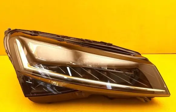 Skoda Superb B8 (3V) Headlight/headlamp 3V1941016E