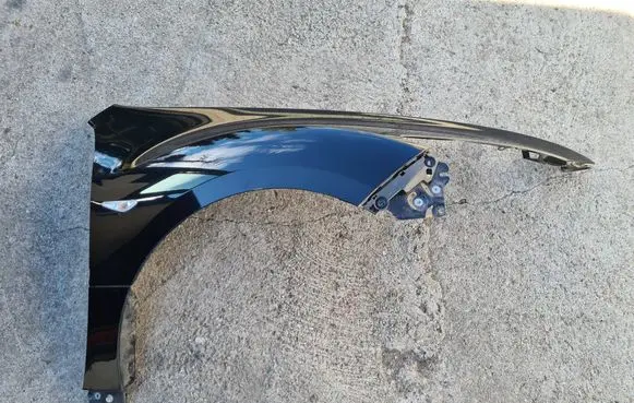 Mazda 6 Fender GS1D52110C