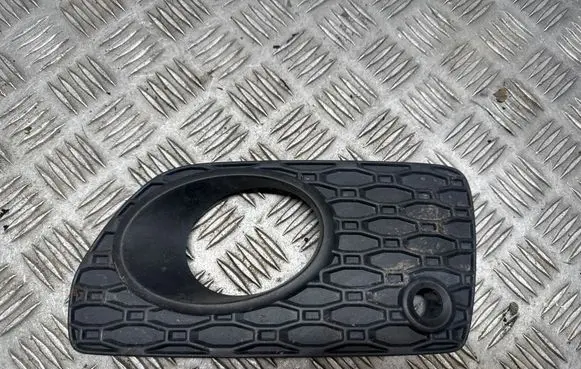 Volvo XC70 Front fog light trim/grill 30744522