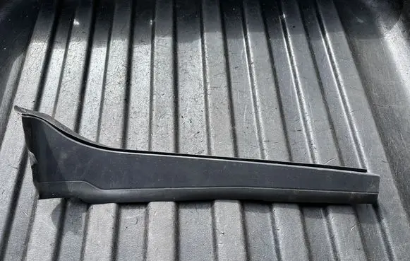 BMW 3 GT F34 Fender end trim 7293719 51767293719 10808611