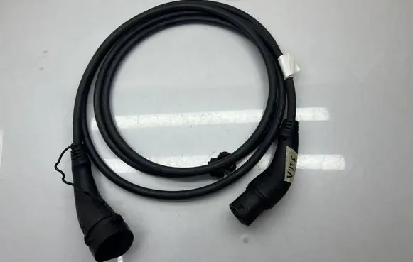 Volkswagen Golf VII Electric car charging cable 9J1971675 IEC62196-2