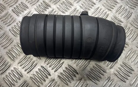 Volkswagen Transporter - Caravelle T4 Air intake hose/pipe 074129627E ELO5807