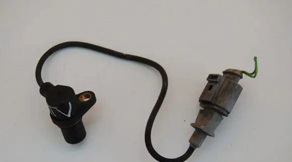 Hyundai Santa Fe Crankshaft position sensor 0261210