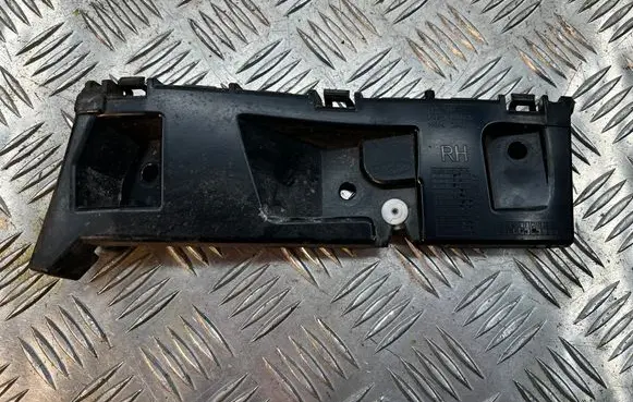 Front bumper mounting bracket