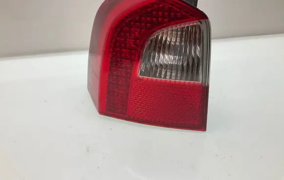 Volvo XC70 Rear/tail lights 30698983 2VA00943101 009431013467