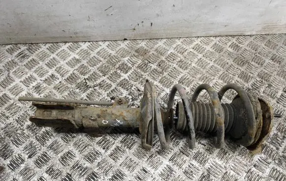 Toyota Corolla E120 E130 Front shock absorber/damper