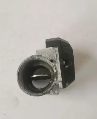 Volkswagen Touran I Throttle valve 03G128063G