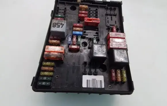 Audi A3 S3 8P Fuse module