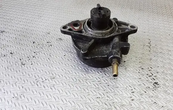 Peugeot Boxer Vacuum pump 9645141380