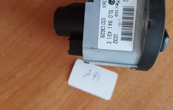 Skoda Yeti (5L) Airbag control unit/module 5C0959655B