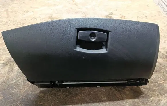 BMW 5 E60 E61 Glove box 7034080 290808 8101000