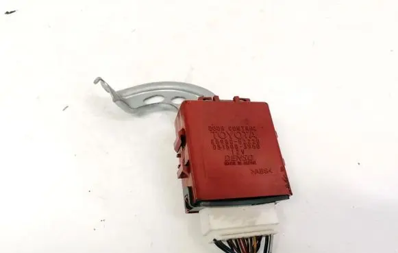 Toyota Yaris Door control unit/module 8598052220 85980-52220