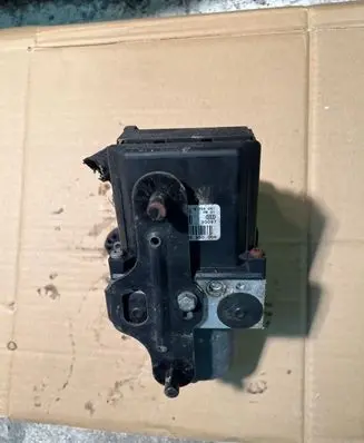 BMW 7 E65 E66 ABS Pump 6758061