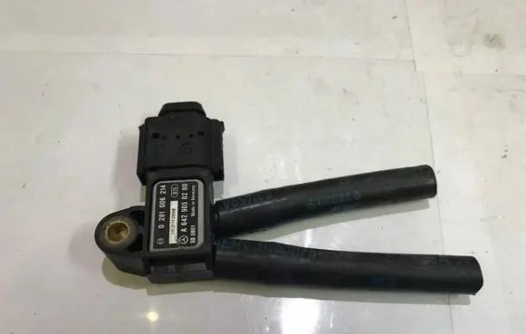 Mercedes-Benz ML W166 Air pressure sensor 0281006214 a6429050200