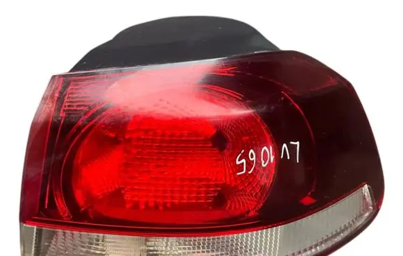 Volkswagen Golf VI Rear/tail lights 254802R1