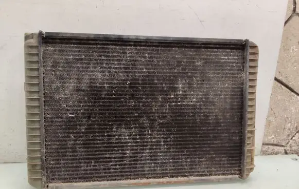 Volvo 940 Coolant radiator