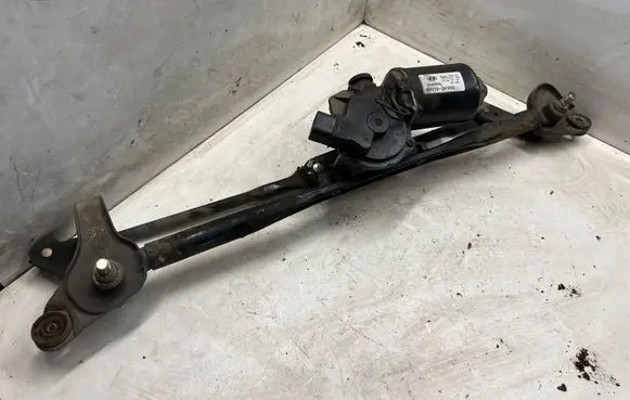 Hyundai Sonata Front wiper linkage 981103K000