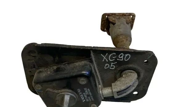 Volvo XC90 Spare wheel mounting bracket 30714018 20A05 D010