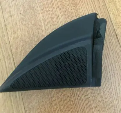 Toyota Avensis T250 Front door speaker cover trim 8616005090 6749105060D