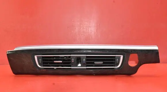 Dashboard side air vent grill/cover trim