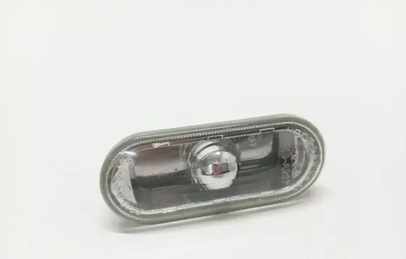 Volkswagen PASSAT B6 Front fender indicator light 185235B 10251810