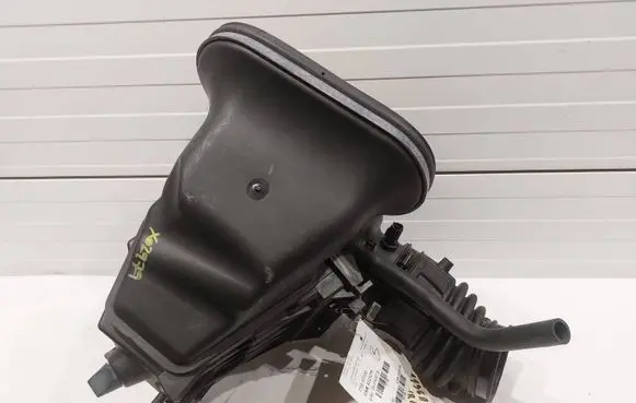 Air filter box