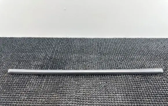 Dodge Durango III Rubber seal rear door window/glass 