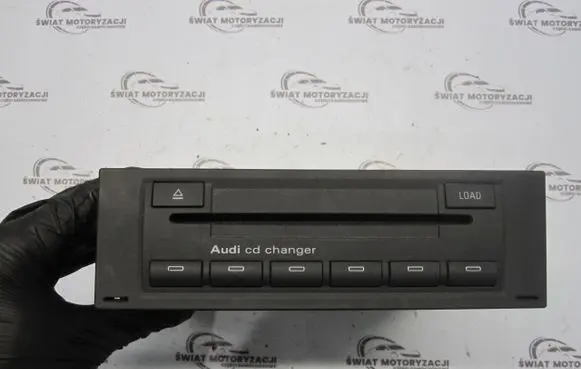 Audi A4 S4 B7 8E 8H CD/DVD changer 8E0035111D