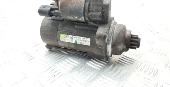 Skoda Yeti (5L) Starter motor 02Z911024K