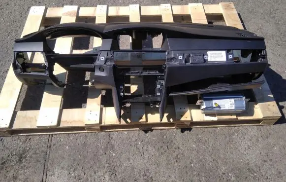 BMW 5 E60 E61 Dashboard