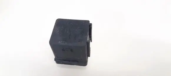 Nissan Primera Other relay 252309f900 4ra940010-65