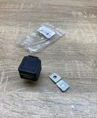 Audi A4 S4 B5 8D Other relay 203227